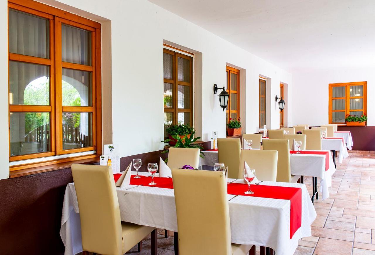 Gastland M0 Hotel & Conference Center Szigetszentmiklós المظهر الخارجي الصورة