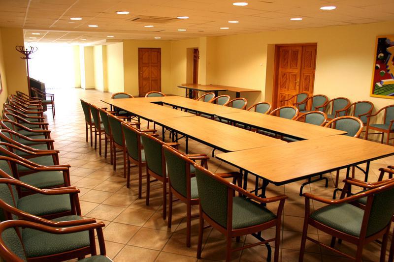 Gastland M0 Hotel & Conference Center Szigetszentmiklós المرافق الصورة